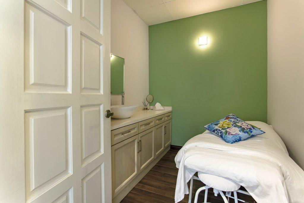 Photo of ISKIN Aesthetics Centre - Kota Kinabalu, Sabah, Malaysia background