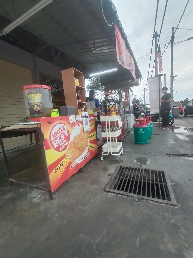 Photo of Ayam Gunting Uncle Best Mart Muar (Saiful Teguh Trading) - Lahad Datu, Sabah, Malaysia background