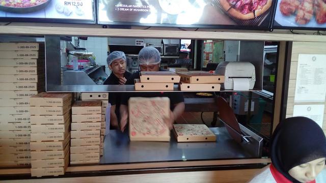 Photo of PIzza Hut Delivery (PHD) BANGSAR (Curbside Pickup Available) - Kuala Lumpur, Kuala lumpur, Malaysia