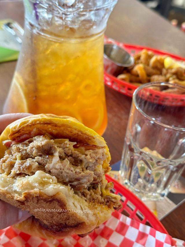 Photo of Kalikaligo Bar & Grill - Kota Kinabalu, Sabah, Malaysia